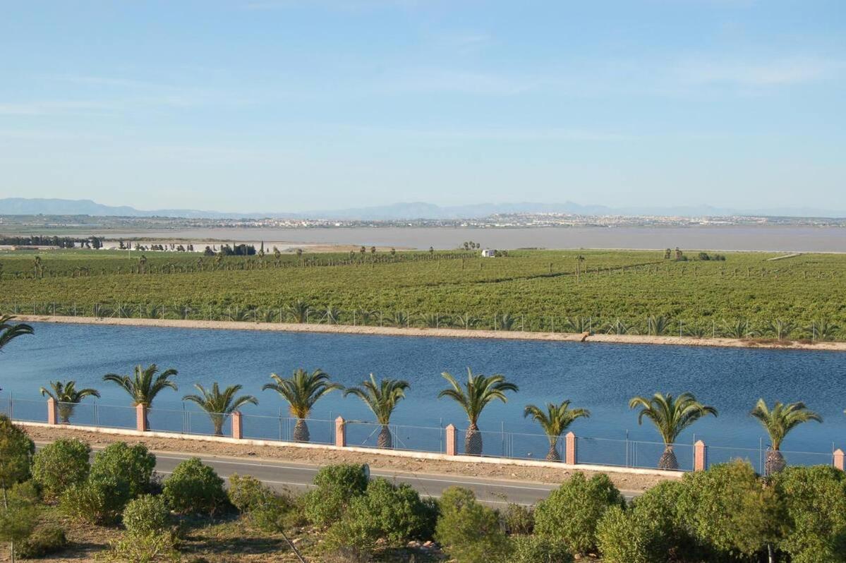 Beautiful Condo In Laguna Beach Resort Overlooking Laguna Rosa In Torrevieja With 2 Bedrooms And 2 Bathrooms Buitenkant foto